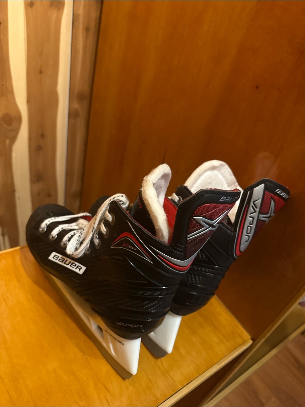 Bauer Vapor X350 Ice Hockey Skates - Black, Red & White Size US 3